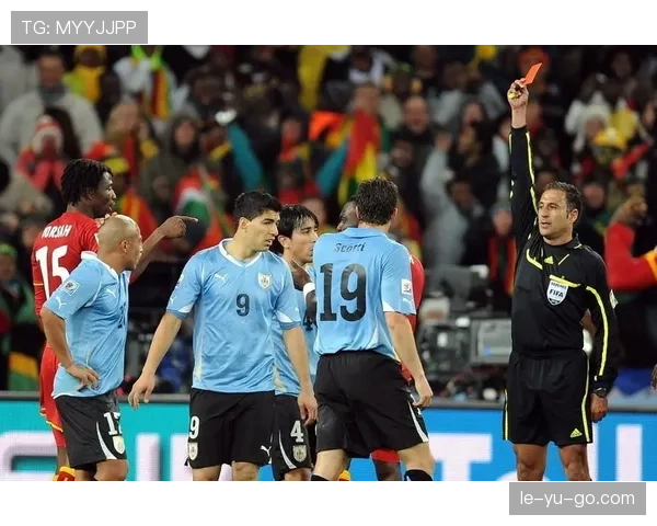 苏亚雷斯：传奇前锋荣耀岁月及其对足球运动的深远影响