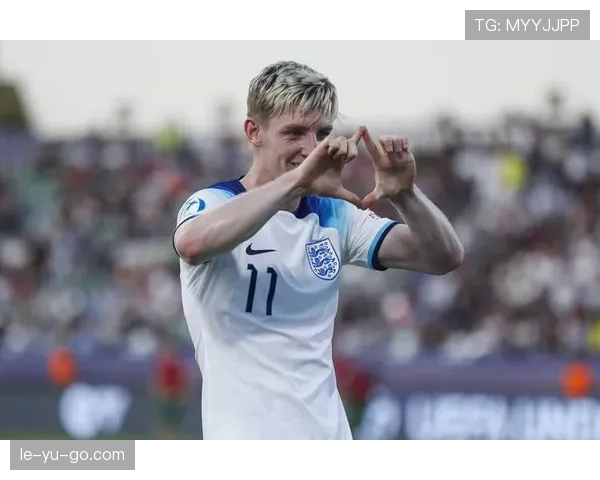 鲁伊斯领衔西班牙U21闪耀赛场，新星风采引瞩目