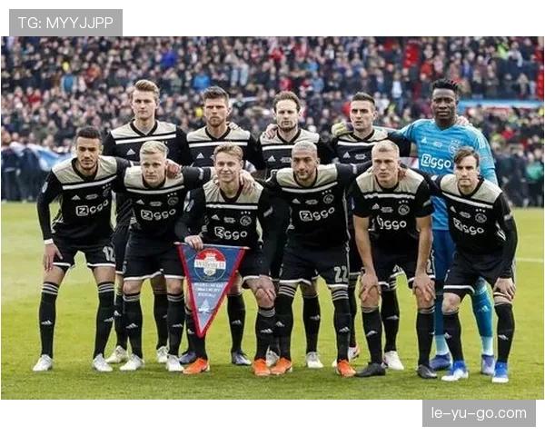 阿贾克斯新赛季阵容深度解析：青春风暴与老将经验共铸复兴之路