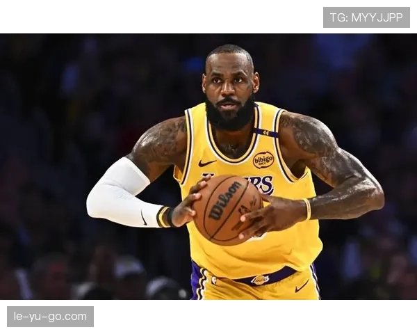 詹姆斯防守建功，湖人状态回升斩获关键胜利