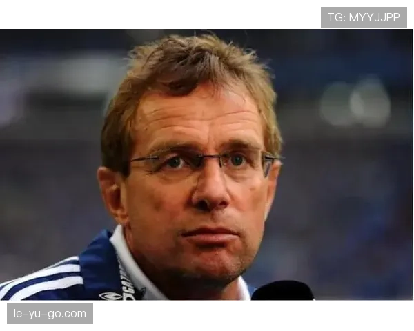 克洛普战术核心分析：高位逼抢与快速转换持续提升球队竞争力